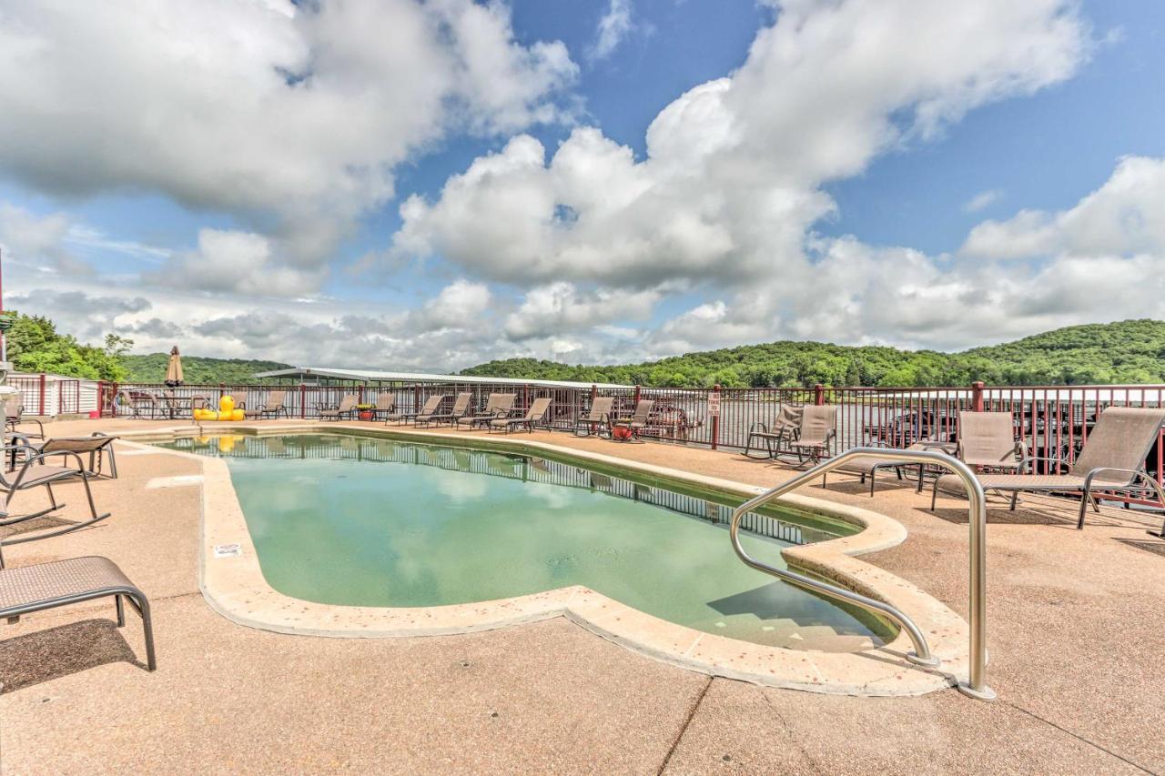 Condo On Lake Of The Ozarks With Pool And Dock! แคมเดนตัน ภายนอก รูปภาพ